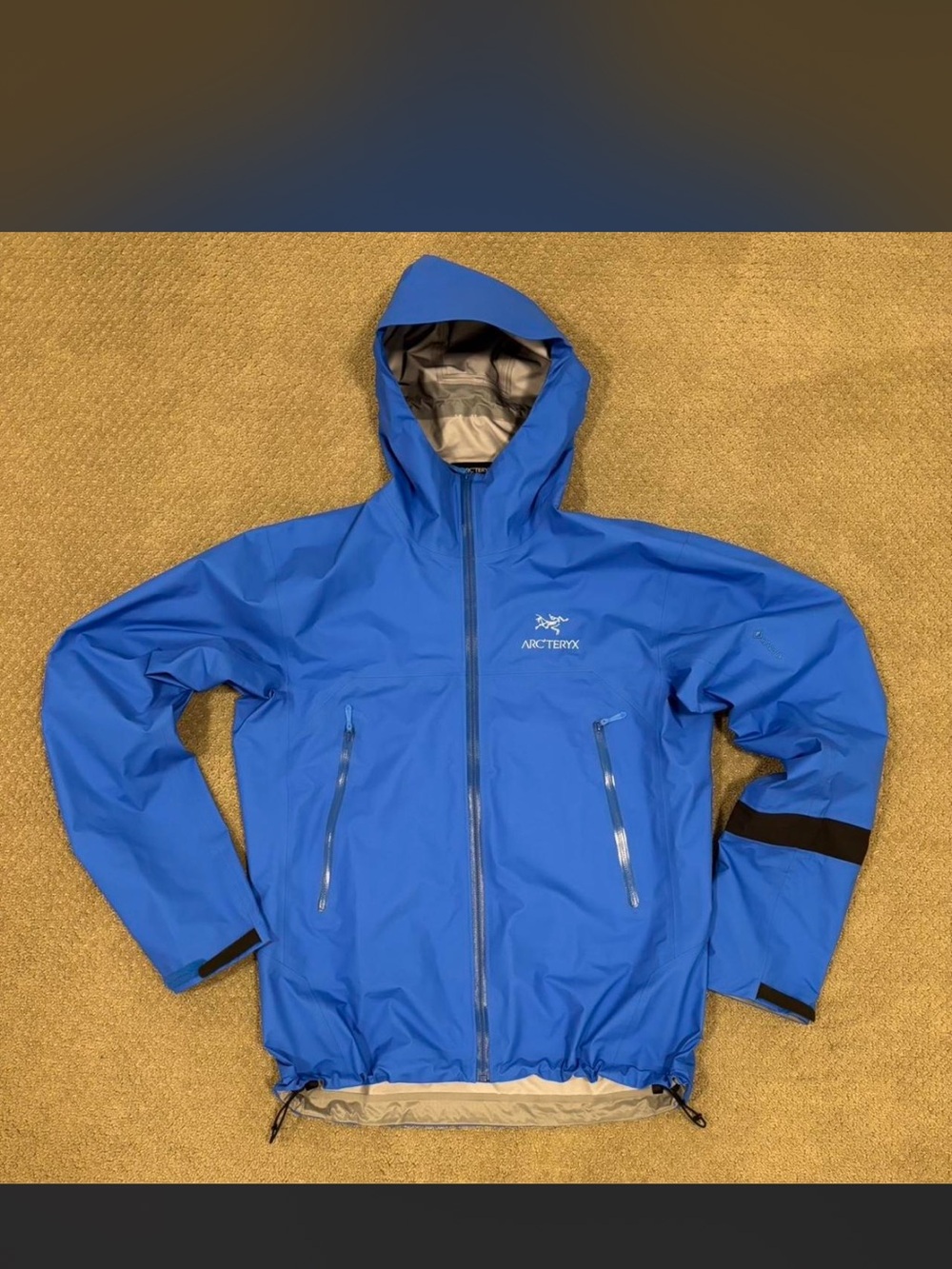 Arc'teryx Men's Beta SL Blue Waterproof Hooded Jacket